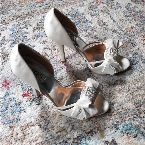 Badgley Mischka Embellished Pumps - Picture 2 of 5